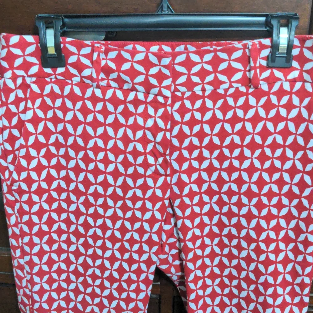Ann Taylor Loft Women's Red & White Julie Skinny Pants. Size 6 P - Picture 2 of 7